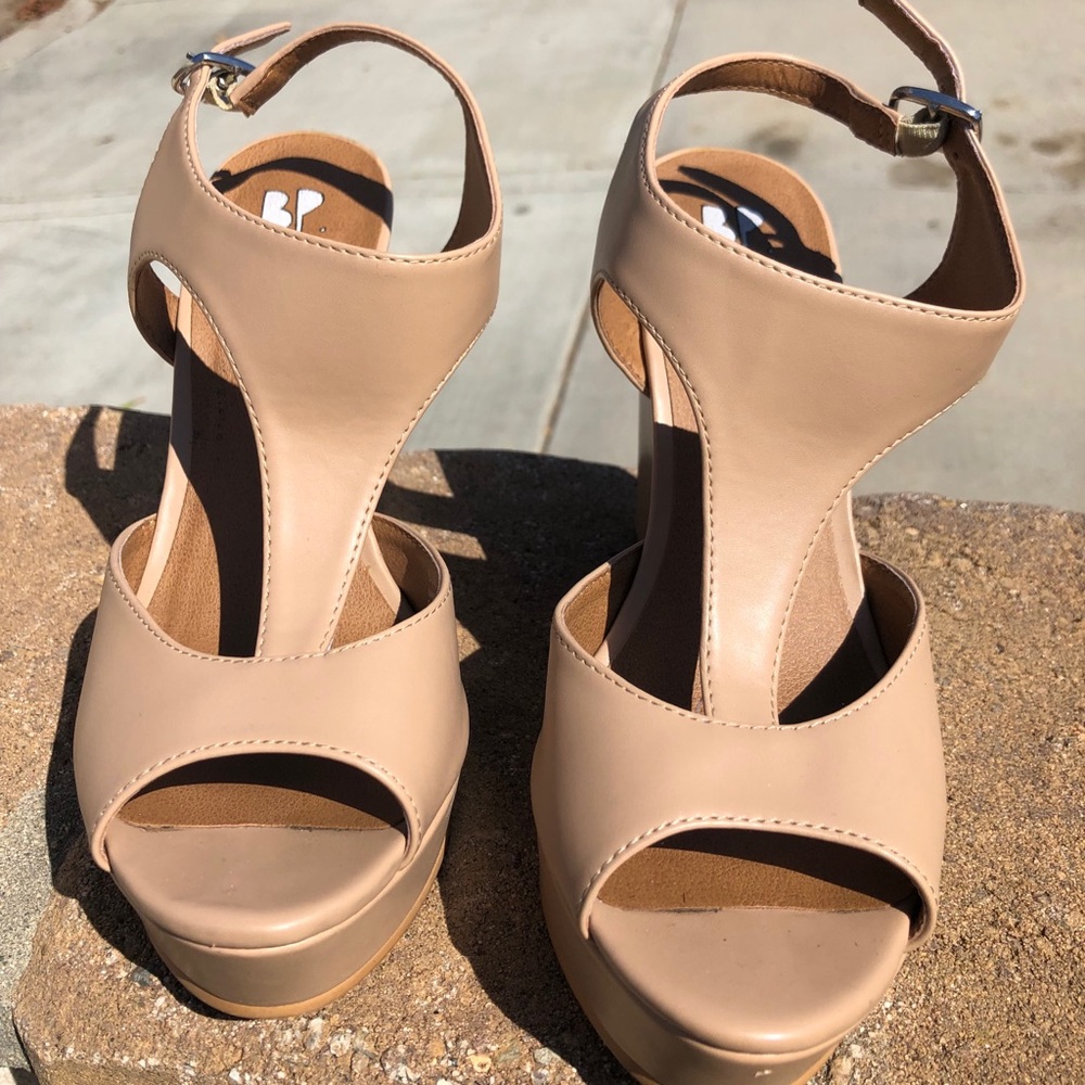 BP beige wedges